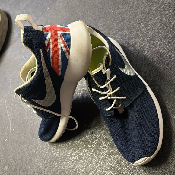 Nike ID Roshe Runners - limited edition - Union Jack British Flag print - great - Picture 5 of 12